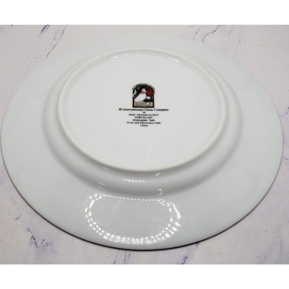 A Christmas Story International China Co Susan Winget Santa's Sleigh Plate - Picture 6 of 7